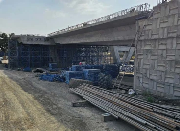 عنوان اصلی 3