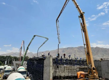 عنوان اصلی 3